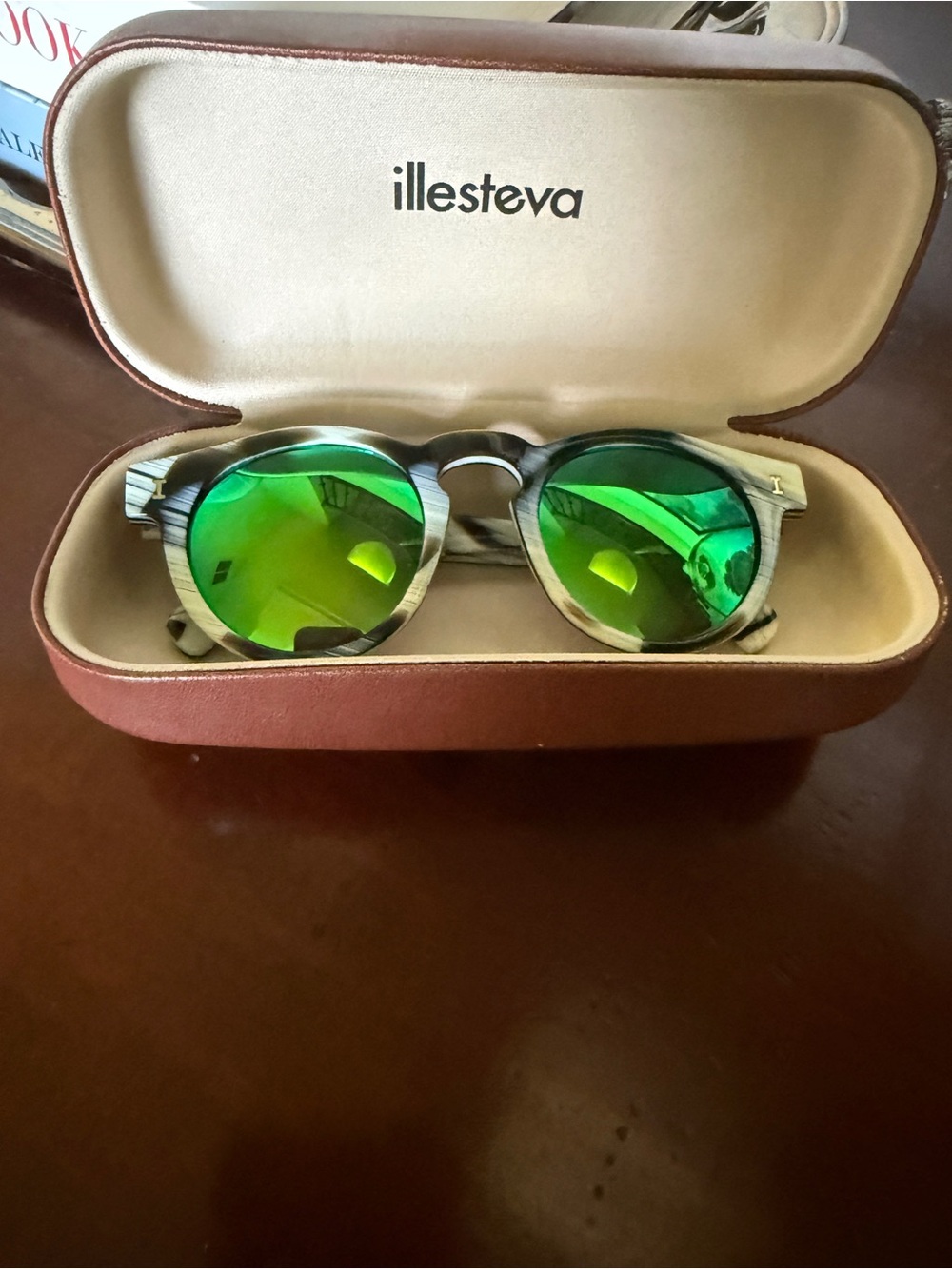 Illesteva Horn Leonard Sunglasses with Green Mirrored Lenses Like New